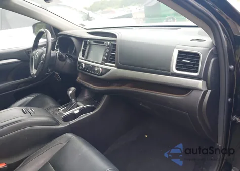 2018 Toyota Highlander Xle from USA, damaged, VIN 5TDJZRFH7JS863016